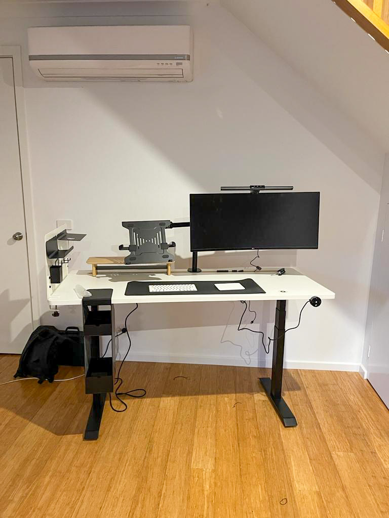 EverDesk Max Assembled