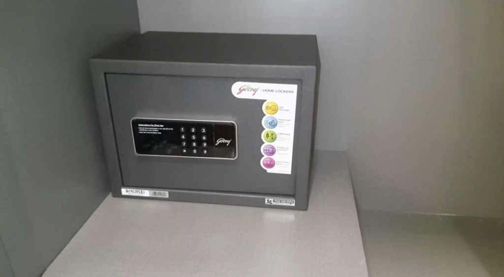 Testing the Godrej Electronic Digital Safein-person